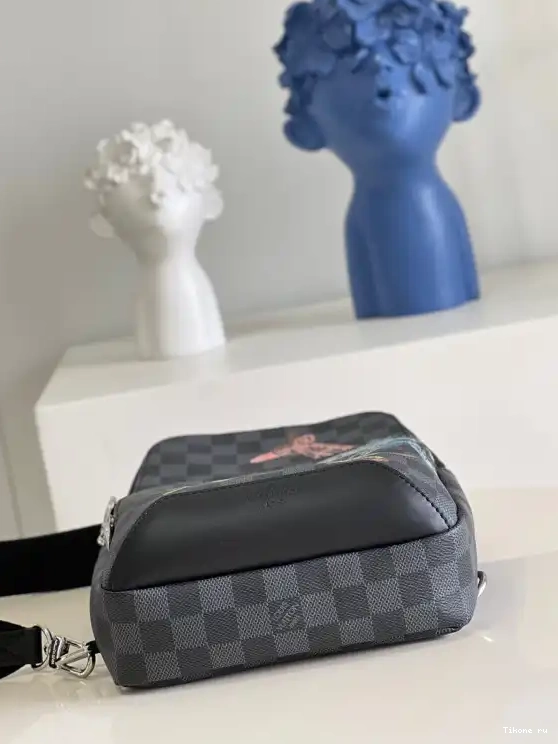 Cheap SLINGBAG LOUIS AVENUE VUITTON 0605